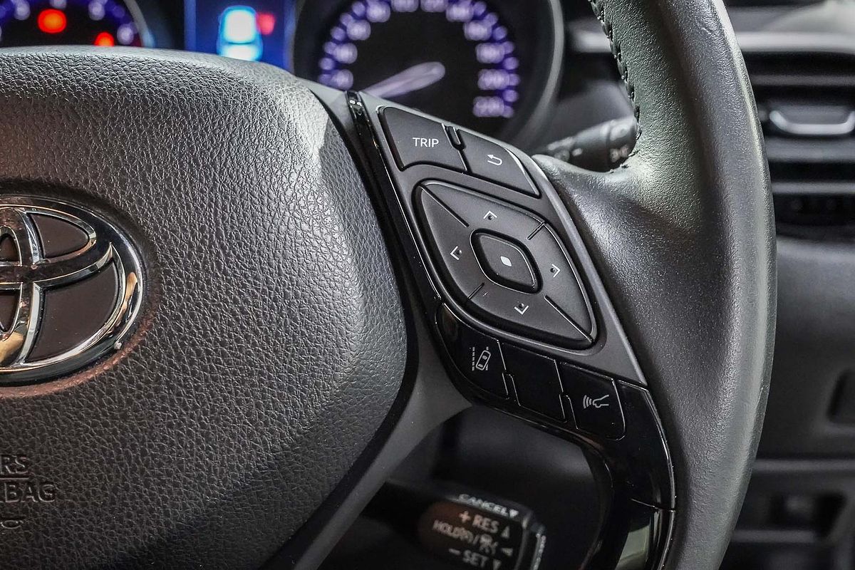 2023 Toyota C-HR GXL NGX10R