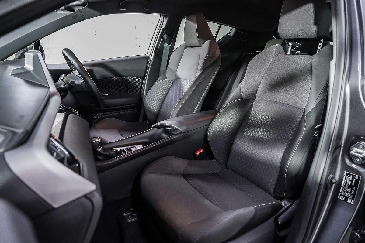 2023 Toyota C-HR GXL NGX10R