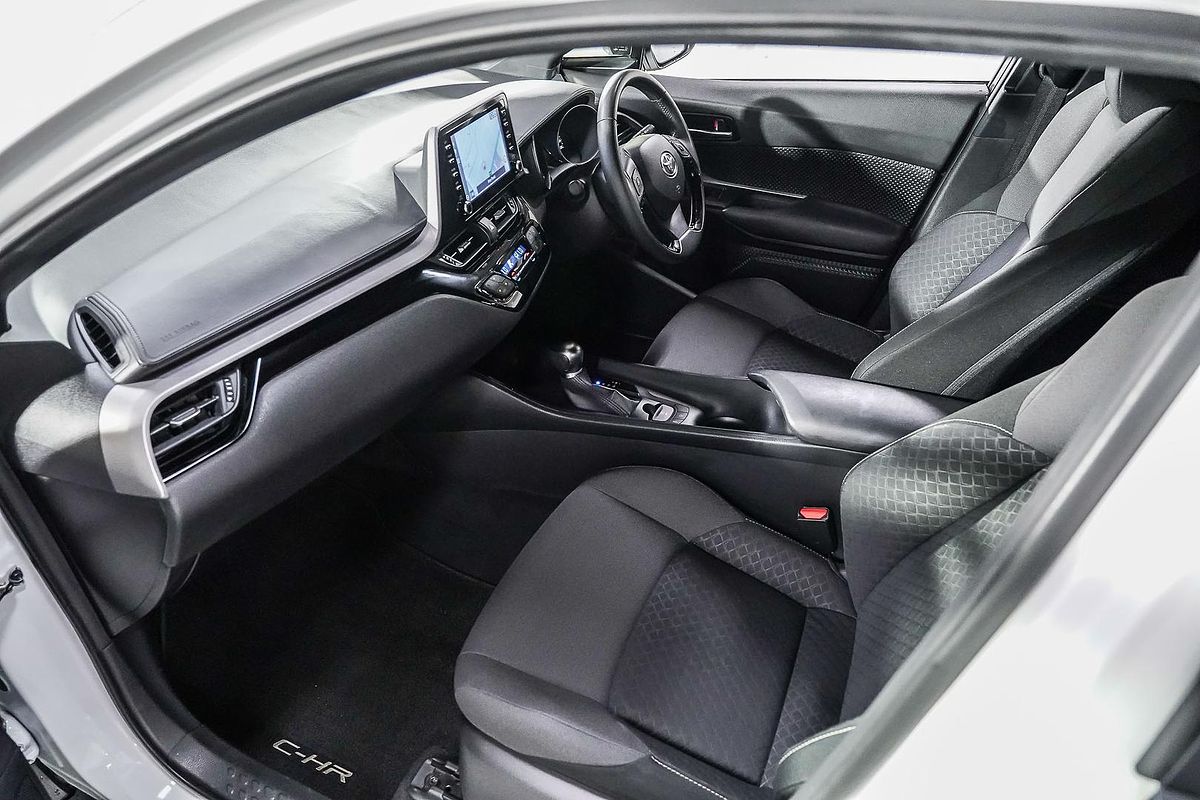 2023 Toyota C-HR GXL NGX10R