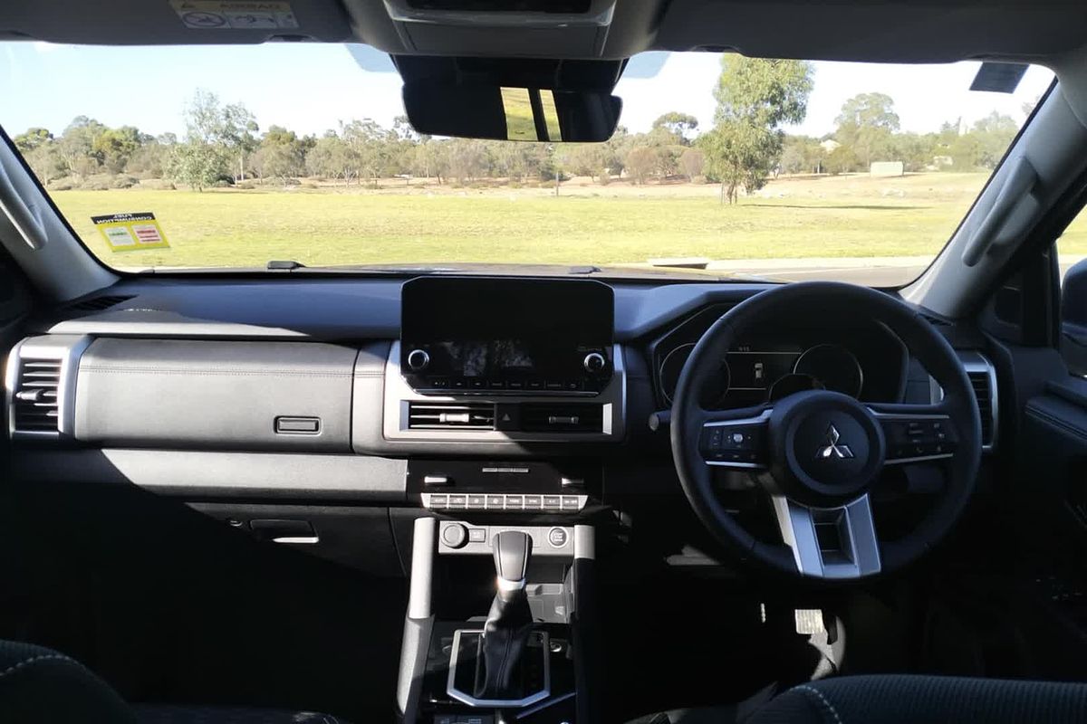 2024 Mitsubishi Triton GLS MV 4X4
