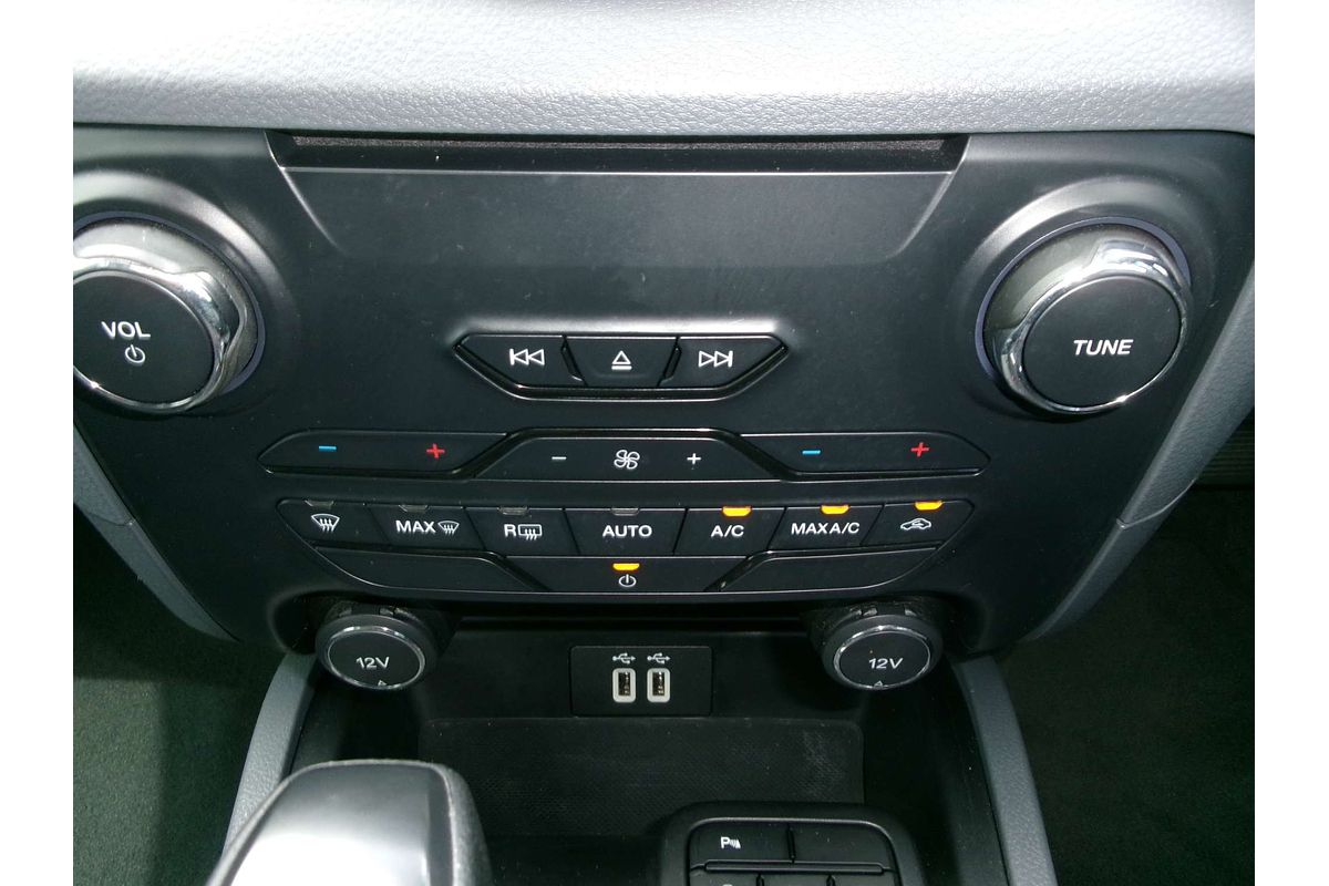 2017 Ford Everest Trend UA