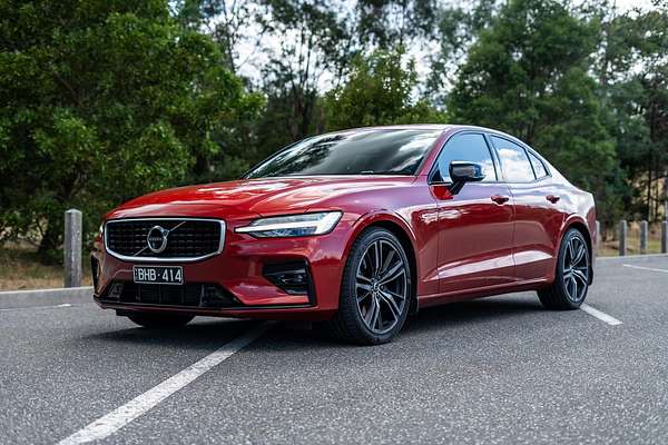 2020 Volvo S60 T5 R-Design