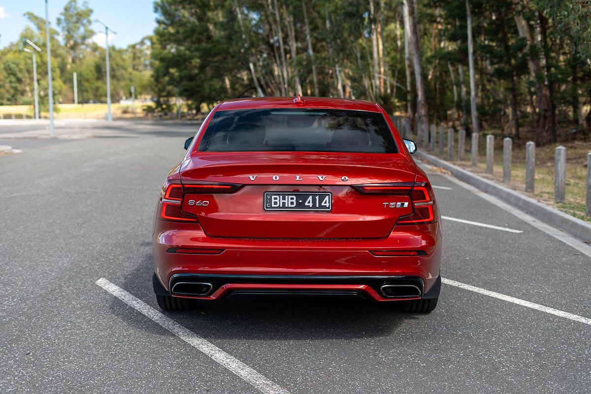 2020 Volvo S60 T5 R-Design