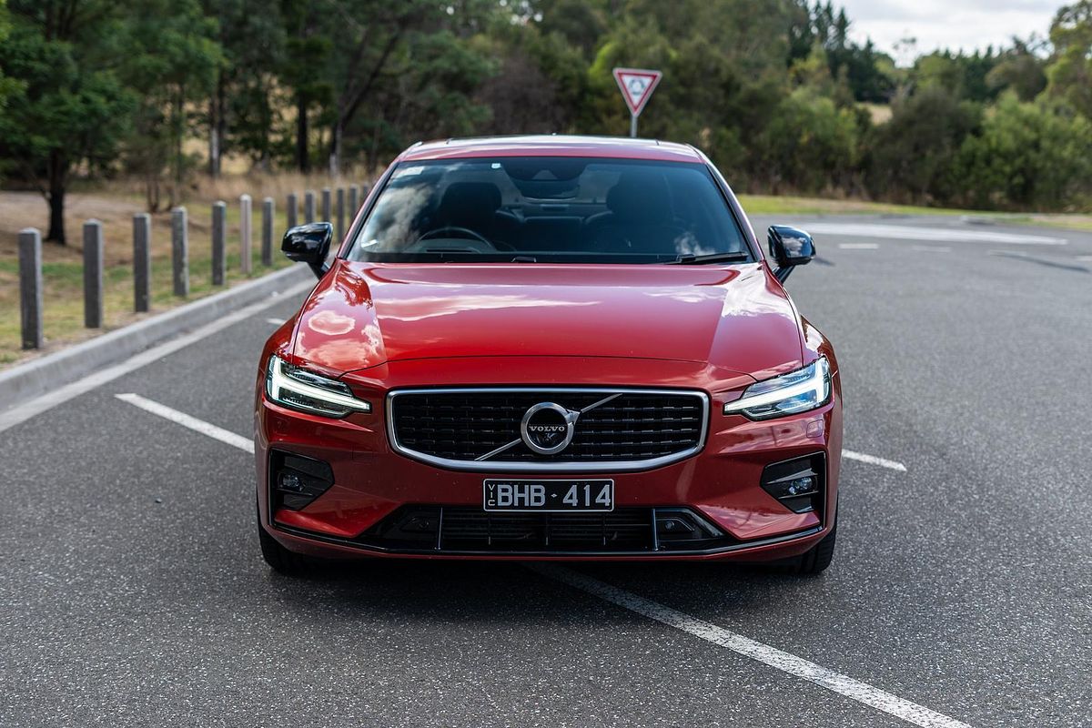 2020 Volvo S60 T5 R-Design