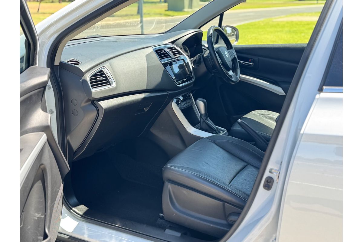 2021 Suzuki S-Cross Turbo JY