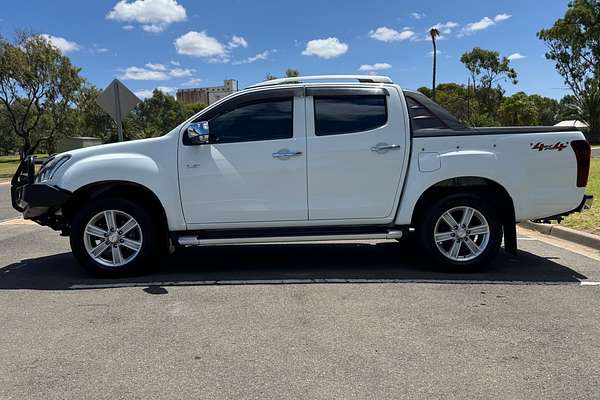 2017 Isuzu D-MAX LS-U  4X4