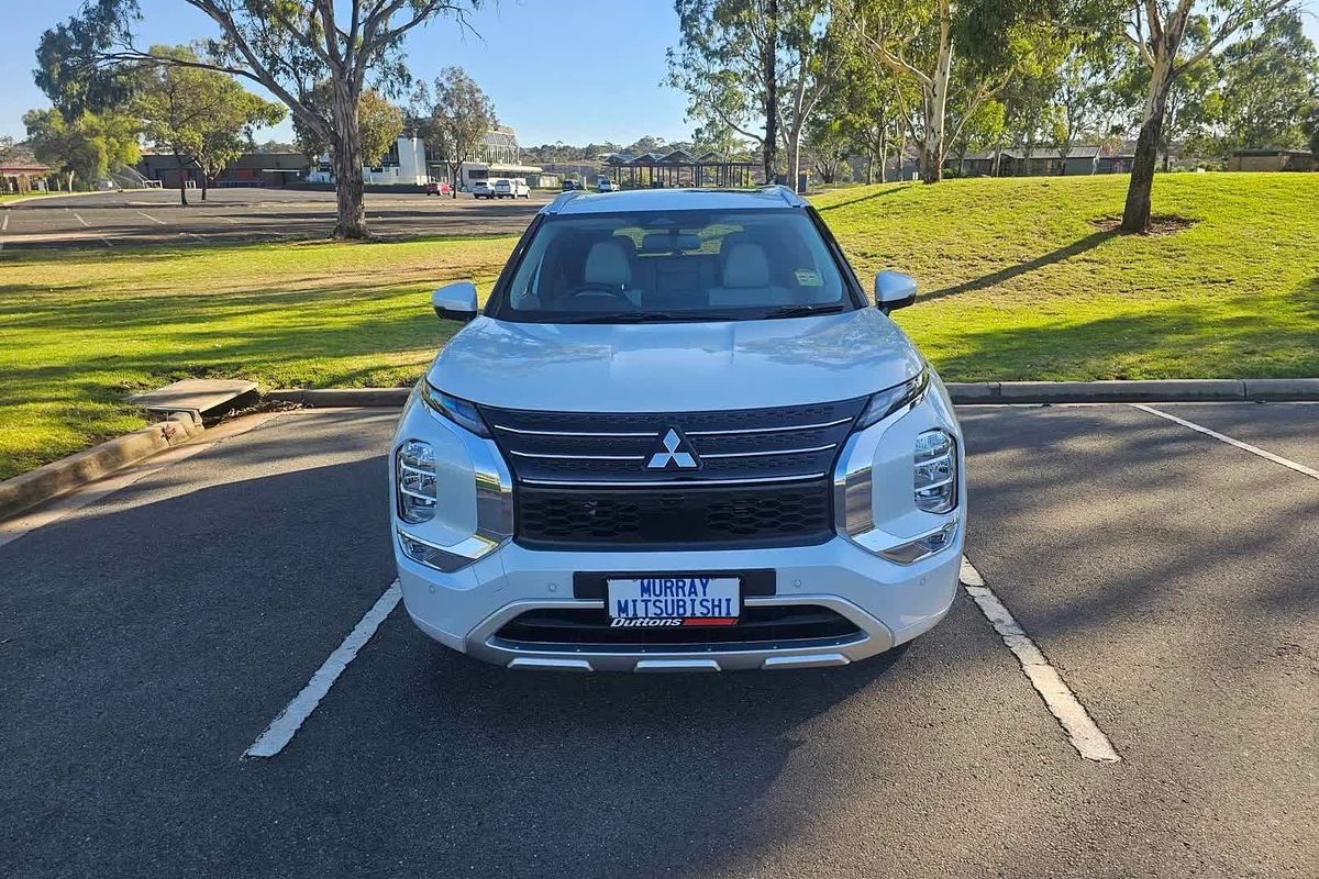 2024 Mitsubishi Outlander PHEV Exceed ZM