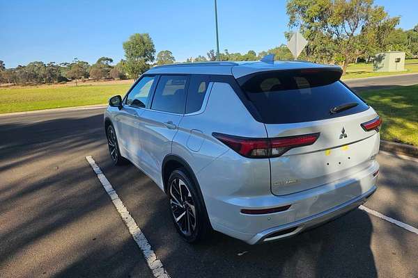 2024 Mitsubishi Outlander PHEV Exceed ZM