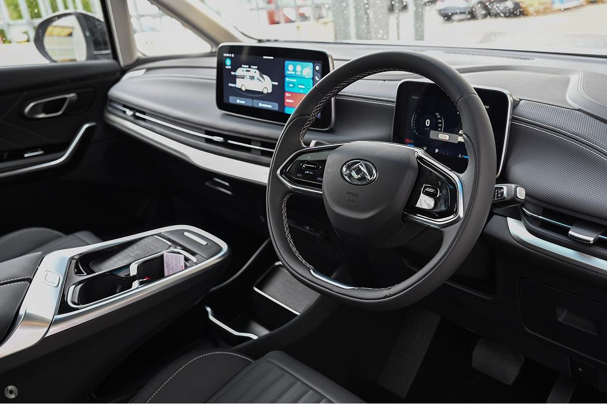 2024 LDV MIFA Executive