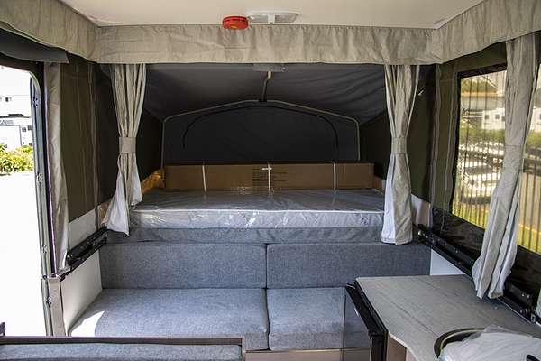 2025 Jayco LARK CAMPER OB.CP-MY24