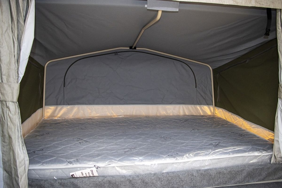 2025 Jayco LARK CAMPER OB.CP-MY24