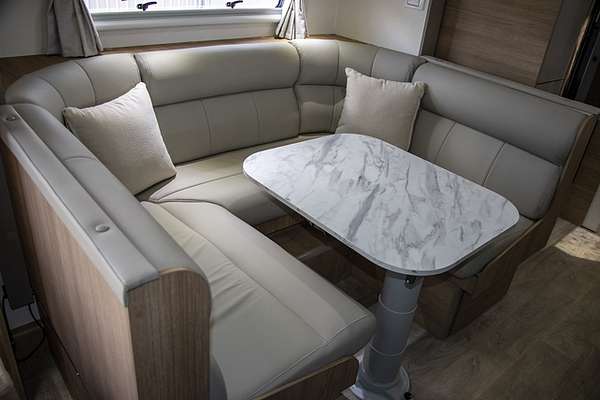 2025 Jayco SILVERLINE CARAVAN 22.68-5.OB.SL-MY25