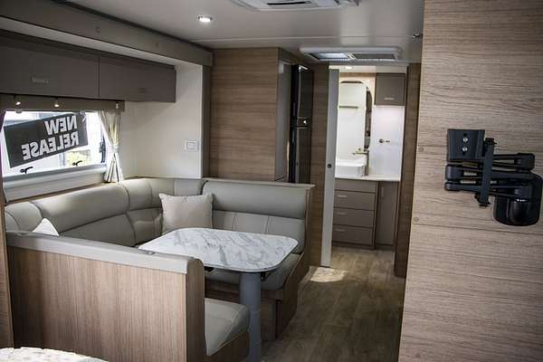2025 Jayco SILVERLINE CARAVAN 22.68-5.OB.SL-MY25