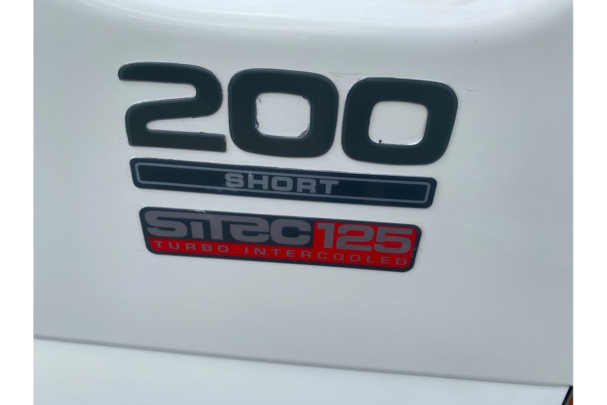 2005 Isuzu N Series NKR 200 4x2 SWB
