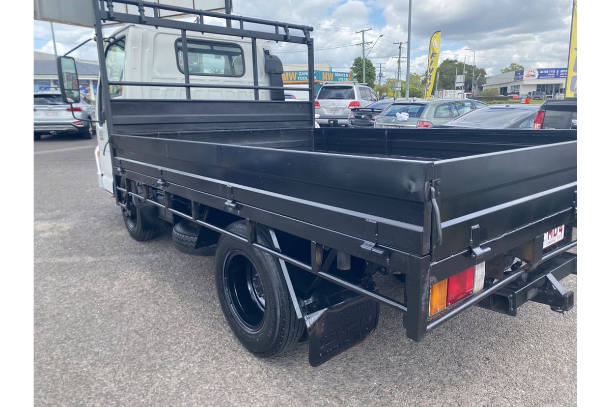 2005 Isuzu N Series NKR 200 4x2 SWB