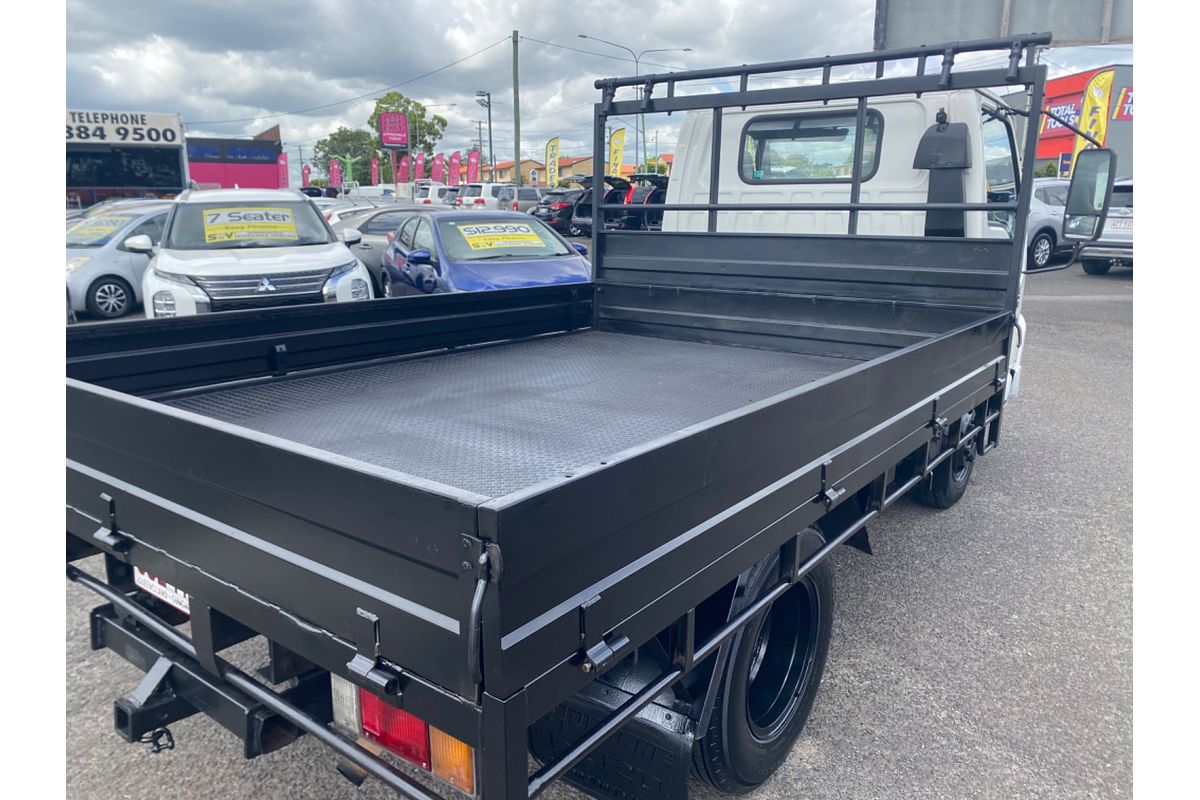 2005 Isuzu N Series NKR 200 4x2 SWB