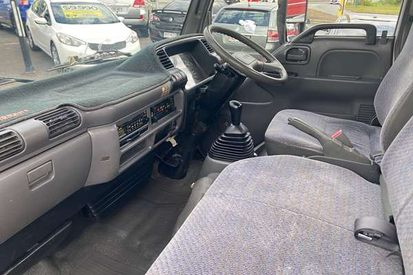 2005 Isuzu N Series NKR 200 4x2 SWB