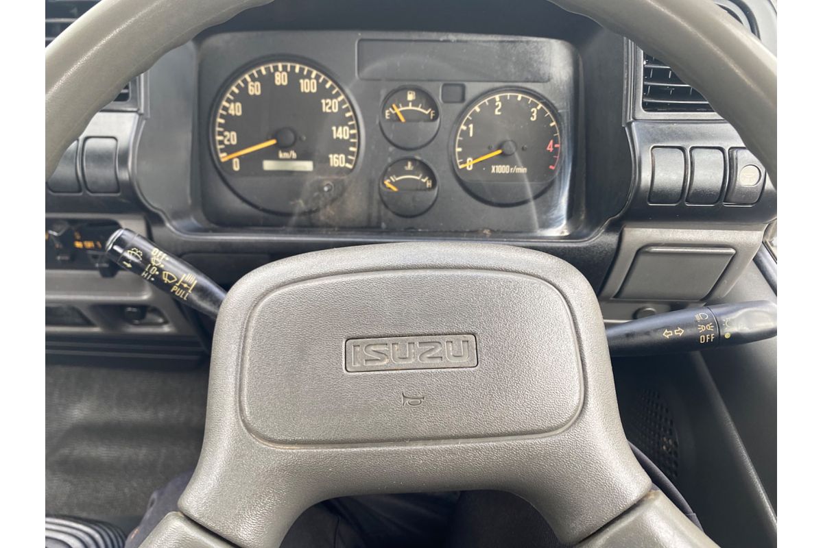 2005 Isuzu N Series NKR 200 4x2 SWB
