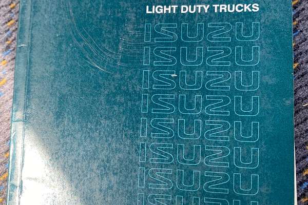 2005 Isuzu N Series NKR 200 4x2 SWB