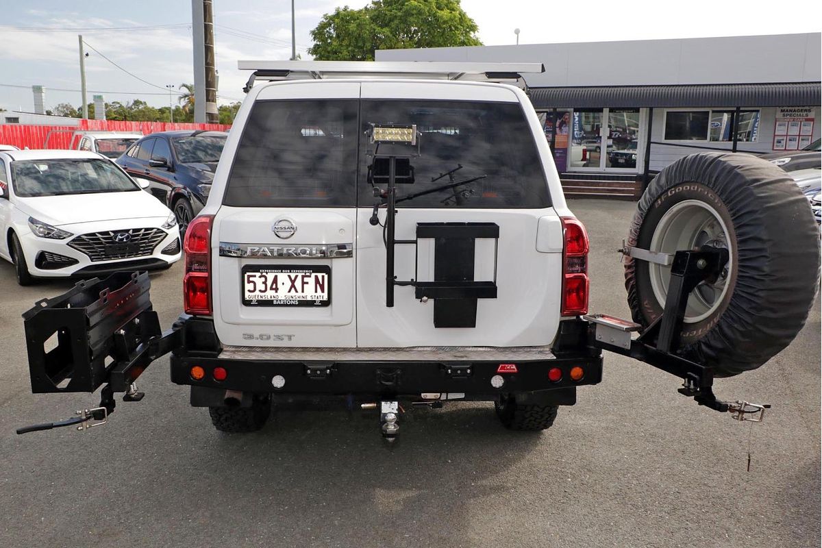 2016 Nissan Patrol Legend Edition Y61