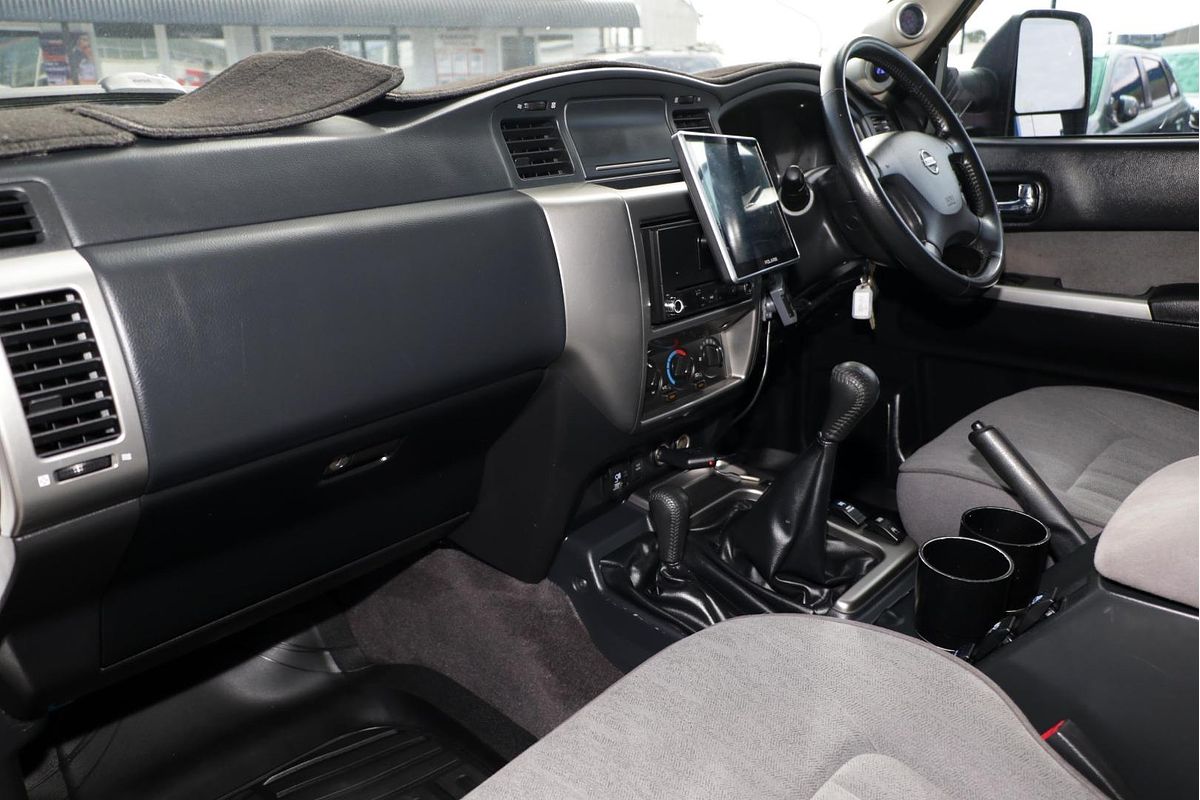 2016 Nissan Patrol Legend Edition Y61