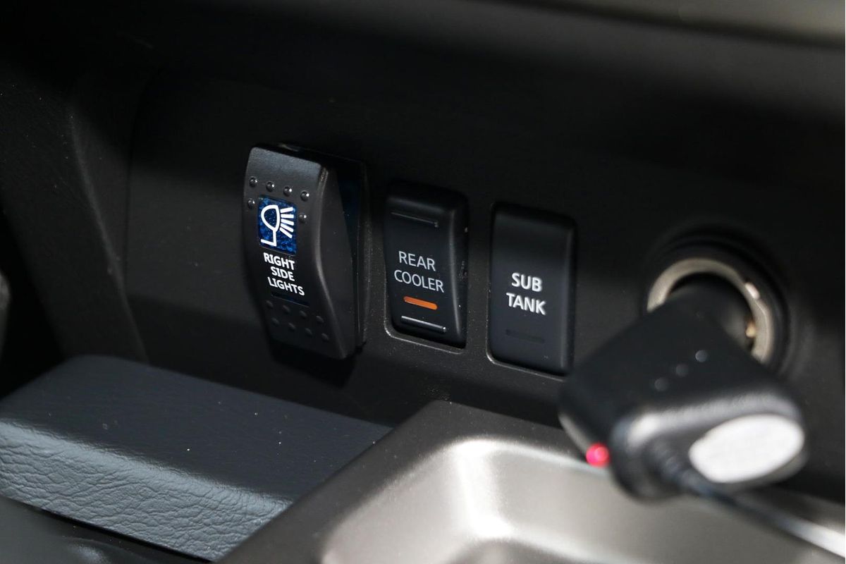 2016 Nissan Patrol Legend Edition Y61