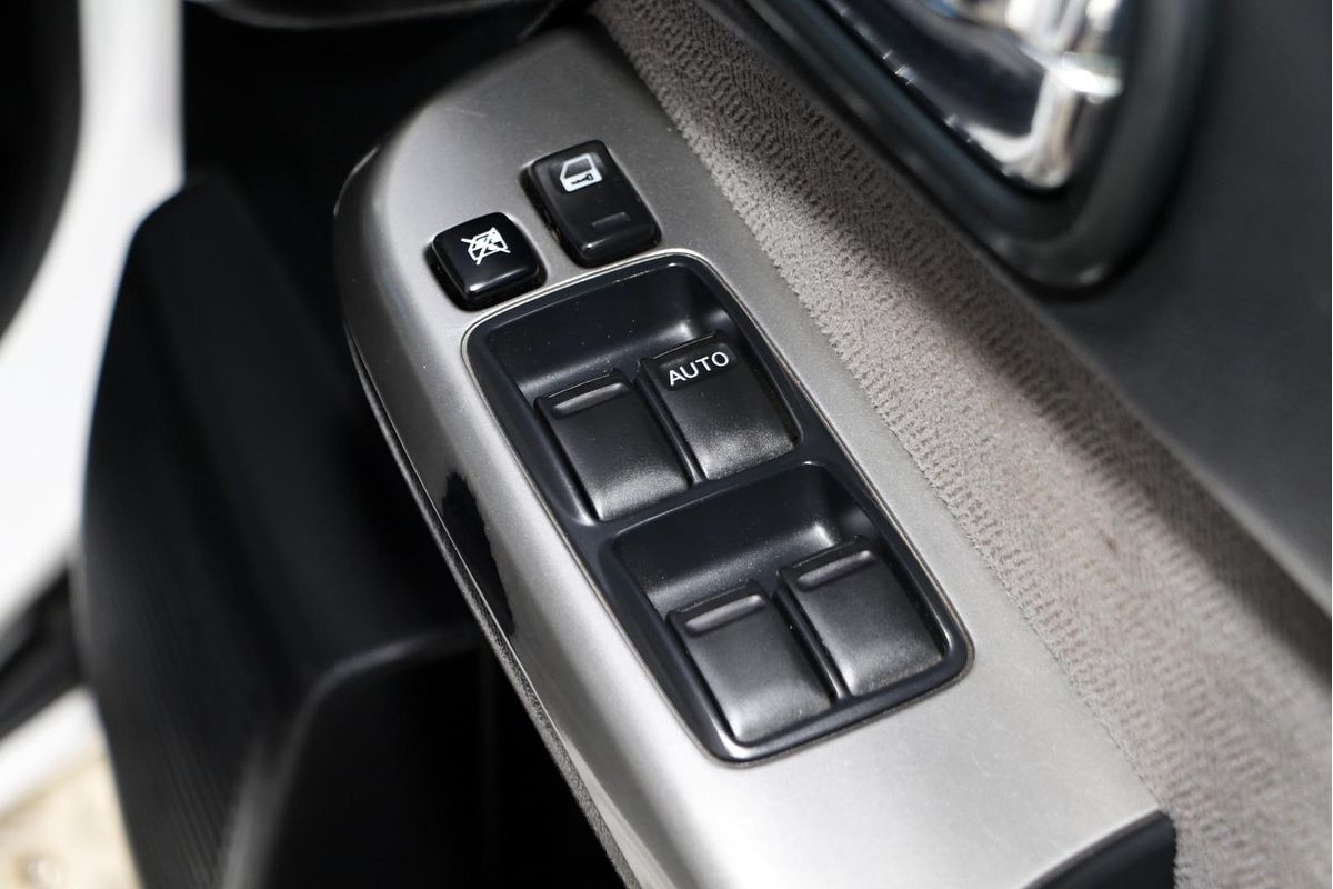 2016 Nissan Patrol Legend Edition Y61