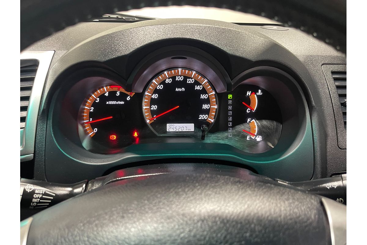 2013 Toyota Hilux SR5 KUN26R 4X4