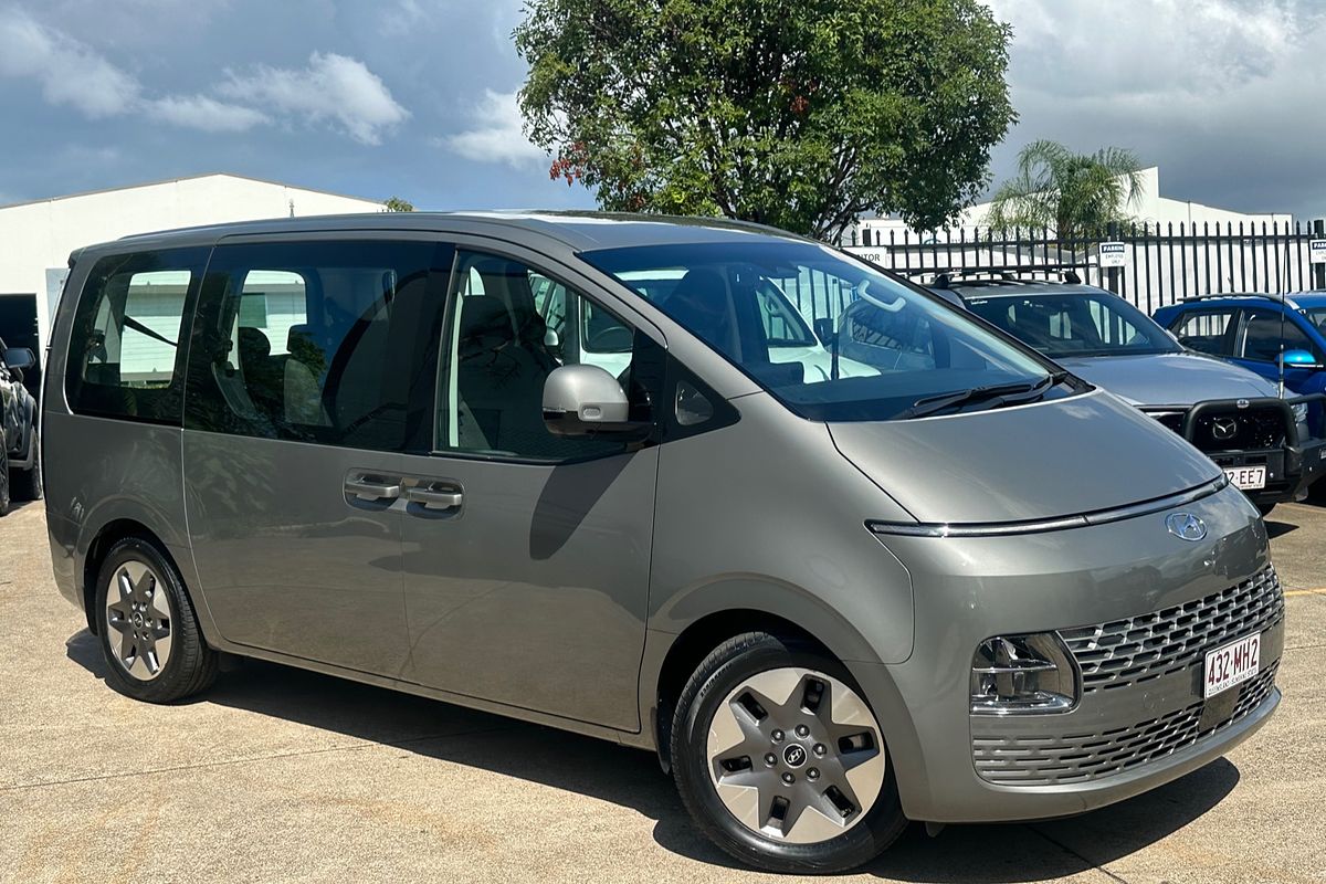 2022 Hyundai STARIA