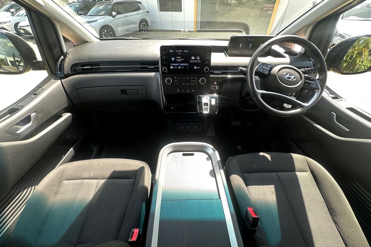 2022 Hyundai STARIA