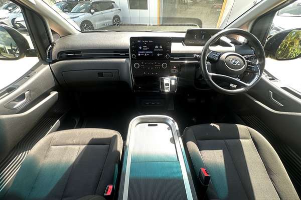2022 Hyundai STARIA