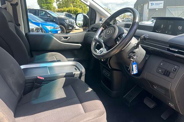 2022 Hyundai STARIA
