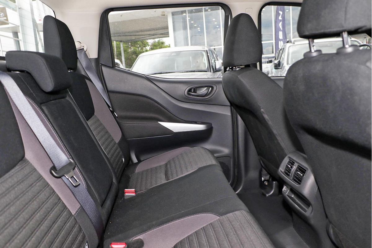 2024 Nissan Navara SL D23 4X4