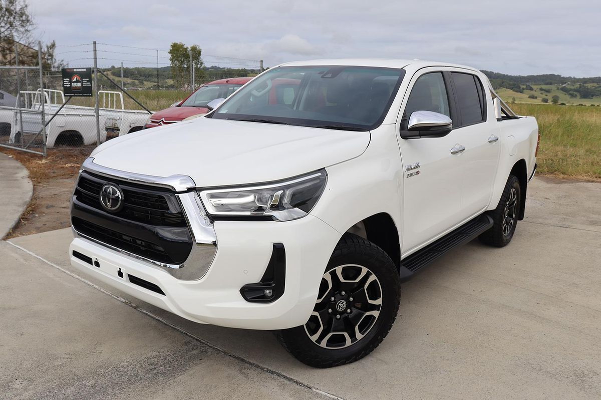 2022 Toyota Hilux SR5 GUN126R 4X4