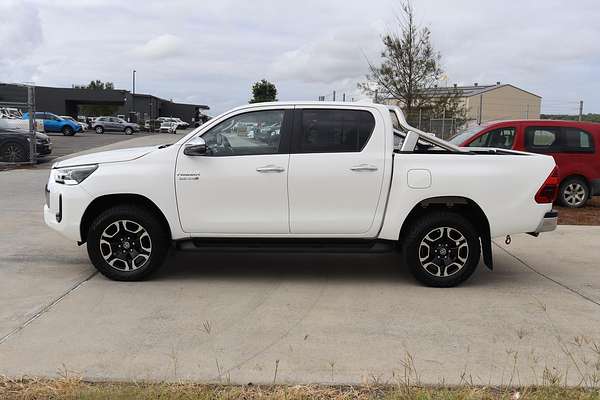 2022 Toyota Hilux SR5 GUN126R 4X4