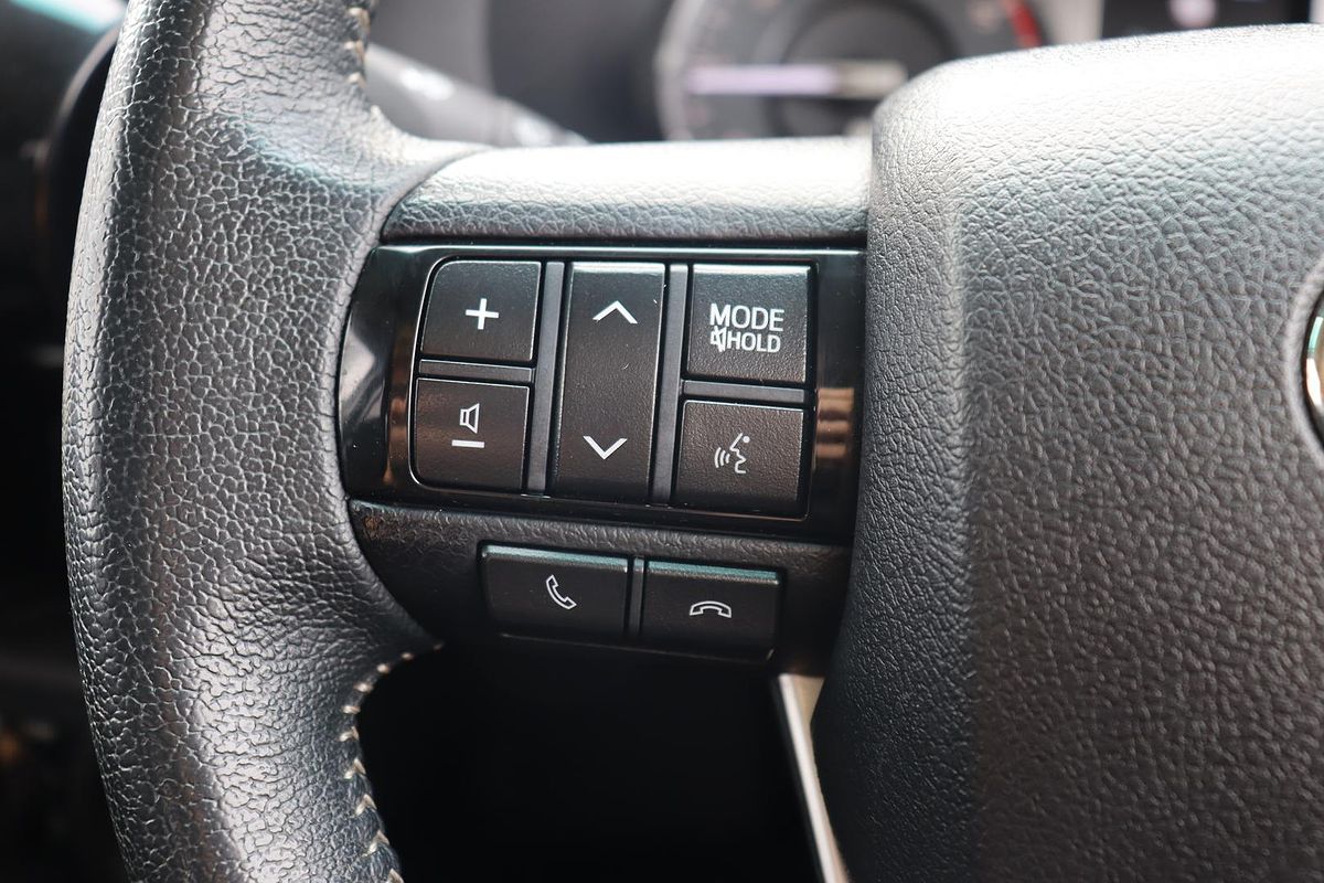 2022 Toyota Hilux SR5 GUN126R 4X4