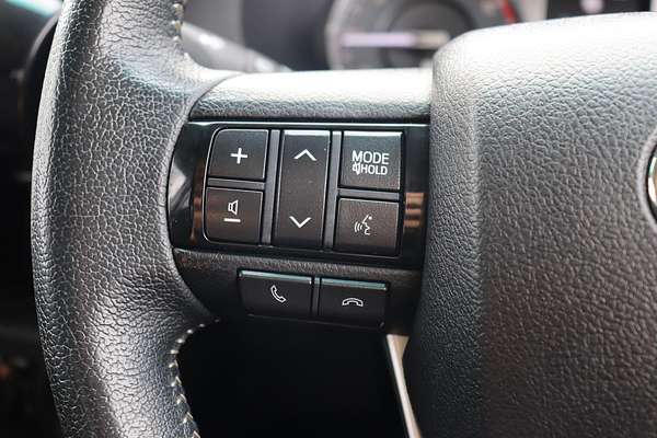 2022 Toyota Hilux SR5 GUN126R 4X4