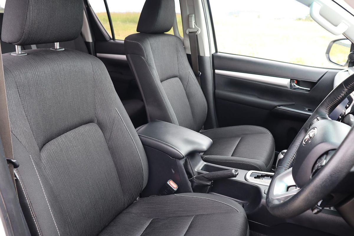 2022 Toyota Hilux SR5 GUN126R 4X4
