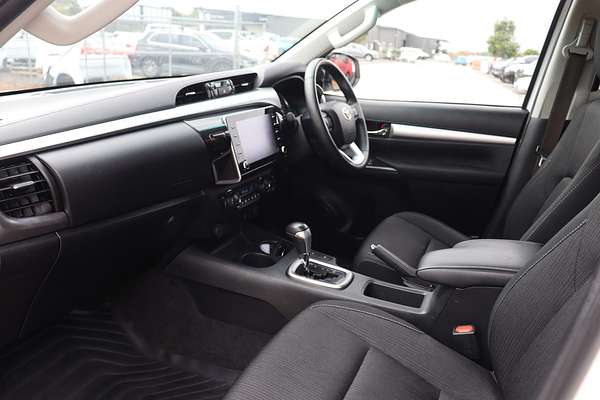 2022 Toyota Hilux SR5 GUN126R 4X4