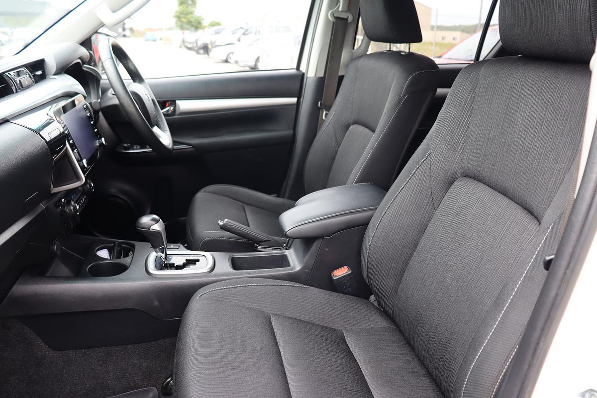 2022 Toyota Hilux SR5 GUN126R 4X4