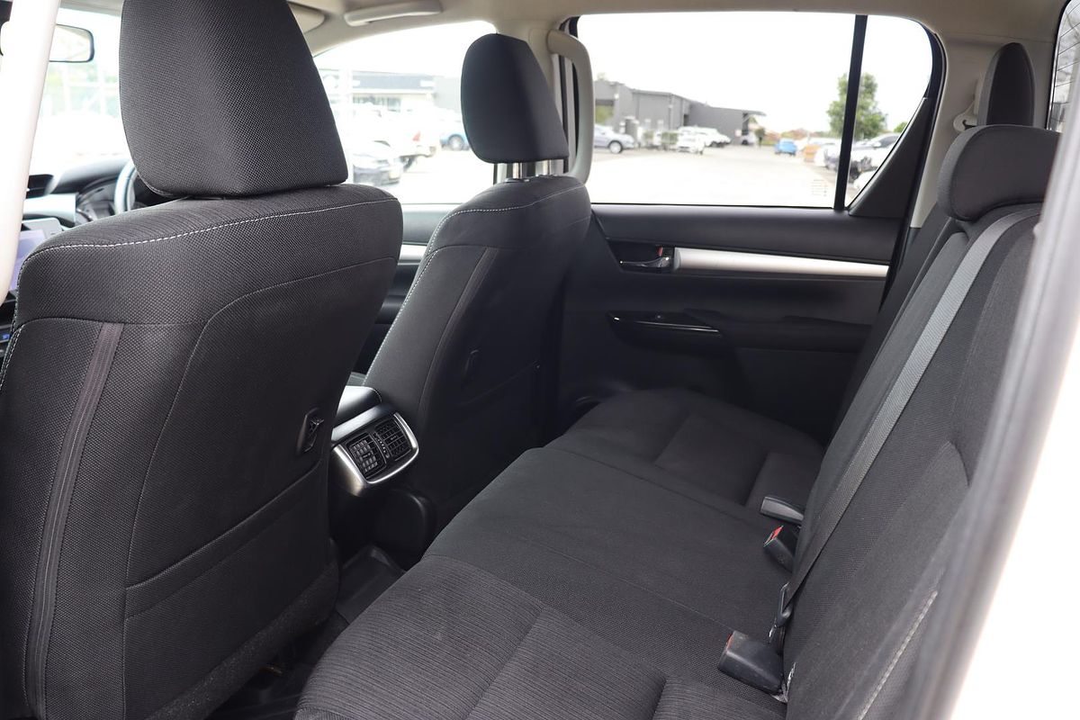 2022 Toyota Hilux SR5 GUN126R 4X4