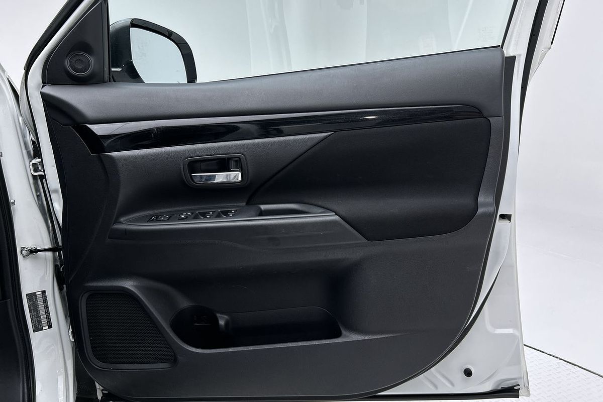2020 Mitsubishi Outlander ES ADAS ZL