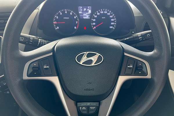 2016 Hyundai Accent Active RB4