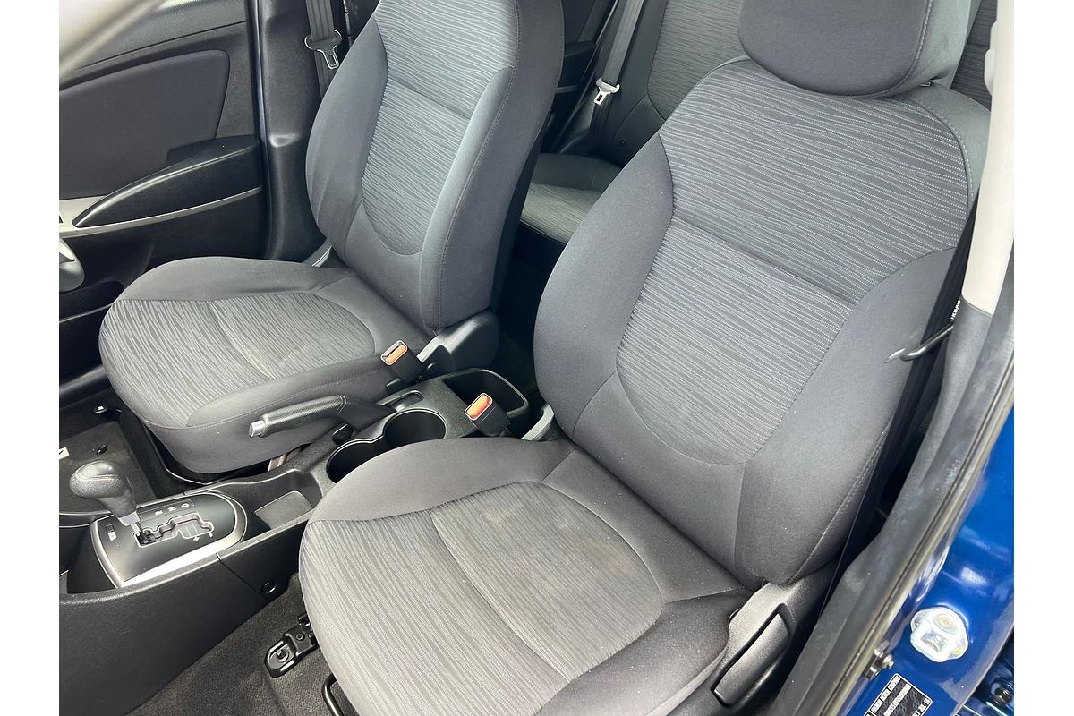 2016 Hyundai Accent Active RB4