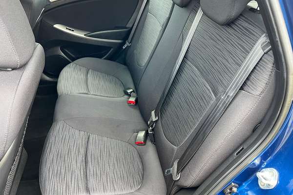 2016 Hyundai Accent Active RB4