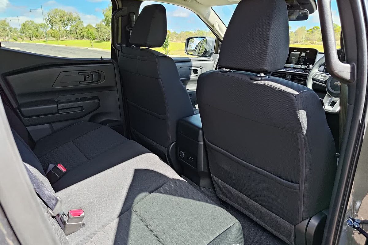 2024 Mitsubishi Triton GLX-R MV 4X4