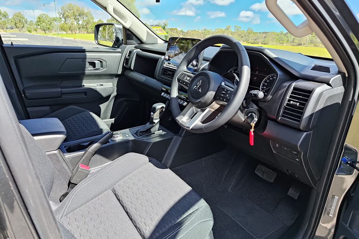 2024 Mitsubishi Triton GLX-R MV 4X4