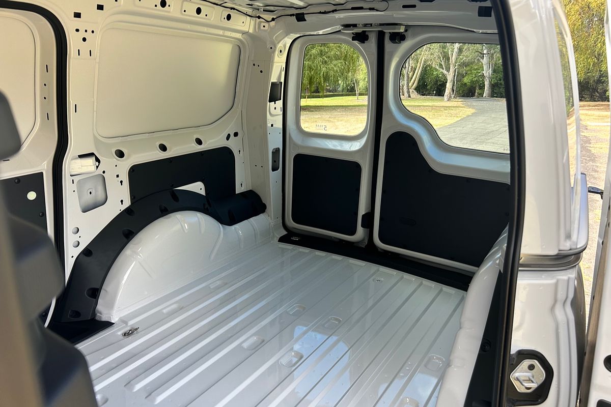 2024 Volkswagen Caddy TSI220 5 LWB