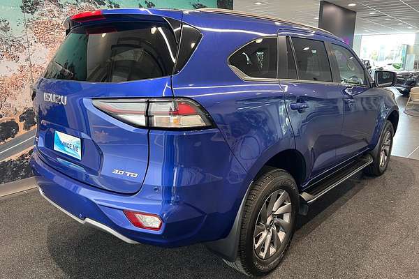 2022 Isuzu MU-X LS-U