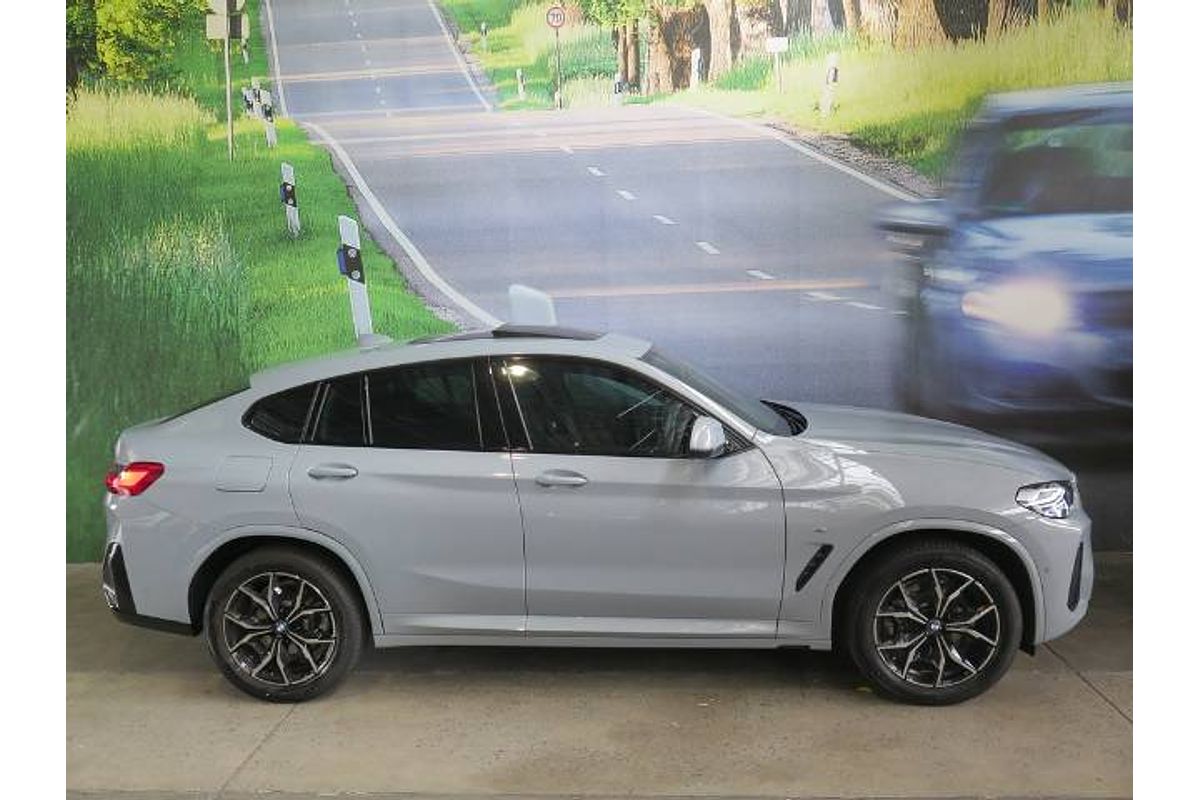 2022 BMW X4 M SPORT